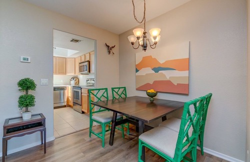 Tucson Condo | Beautiful mountain views from every window