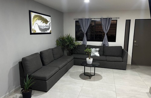Tlajomulco de Zuniga House | BEAUTIFUL NEW HOUSE WITH PRIVATE JACUZZI