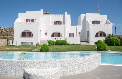 Plaka Villa | Beautiful Naxos Villa | 4 Bedrooms | Villa Red | Wonderful Mountain View &.