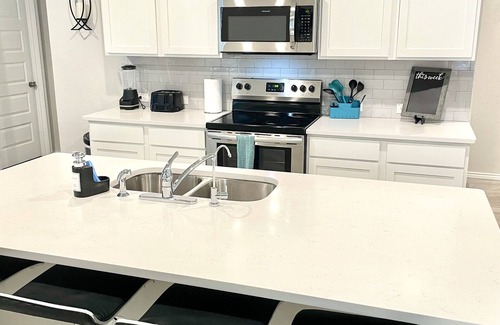 Converse House | Beautiful new home near Randolph Air Force Base