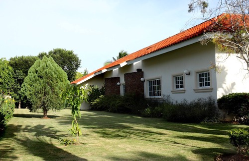 Los Mangos Villa | Beautiful New Villa Near the Beach