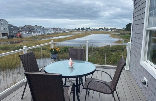 Westbrook Center House | Beautiful New West Beach Location House for Rent - Westbrook, CT