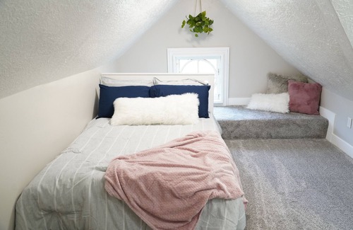 Logan House | Beautiful New York Style Loft In Downtown Logan