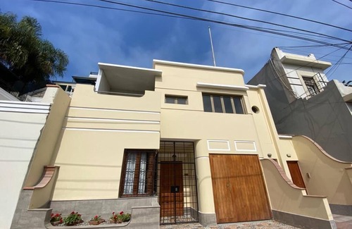 La Punta House | Beautiful, newly remodeled home, just steps from the Cantolao Beach