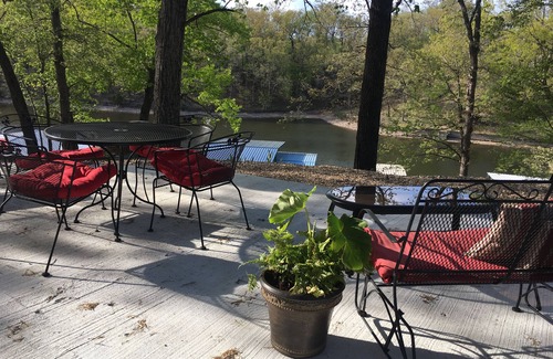 Osage Beach House | Beautiful newly updated 4 bedroom lakefront home in a great location!