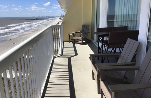 North Myrtle Beach Condo | Beautiful Oceanfront Condo in Cherry Grove Beach - 3 Bedroom 3 Bath