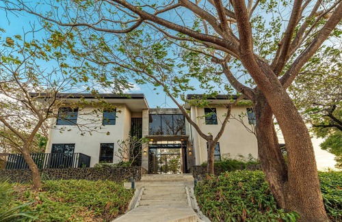 Playa Grande House | Beautiful ocean view home for large groups