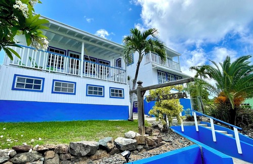 Culebra Pueblo House | Beautiful ocean view 4-bedroom house with AC in the island of Culebra PR