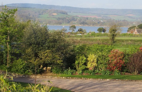 Lympstone Apartment | Beautiful One Bedroom Holiday Flat With Stunning Exe Estuary Views, Lympstone