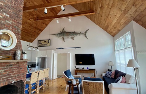Madaket House | Beautiful open concept family beach house! Walk to beach, Millie's and market.