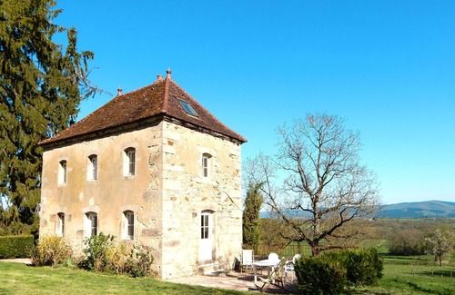 La Grande-Verriere House | Beautiful private villa for 6 people with WIFI, TV, terrace and pets allowed