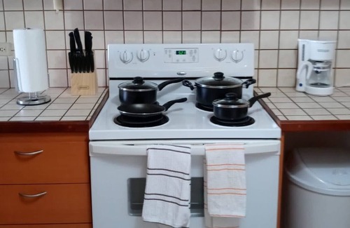 Pole Ojea Condo | Beautiful Penthouse minutes from Combate Beach🌴