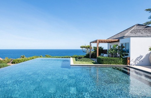 Mont Jean Villa | Beautiful Poppy Luxury villa