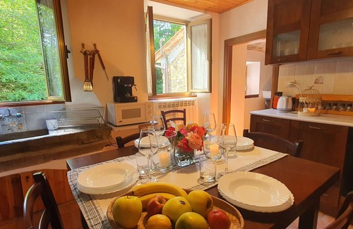 Casoli Villa | Beautiful private villa for 7 guests with private pool, WIFI, TV, terrace and pets allowed