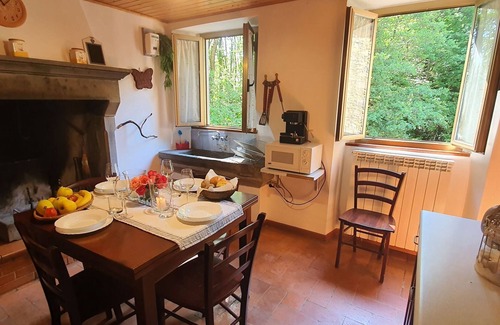 Casoli Villa | Beautiful private villa for 7 guests with private pool, WIFI, TV, terrace and pets allowed