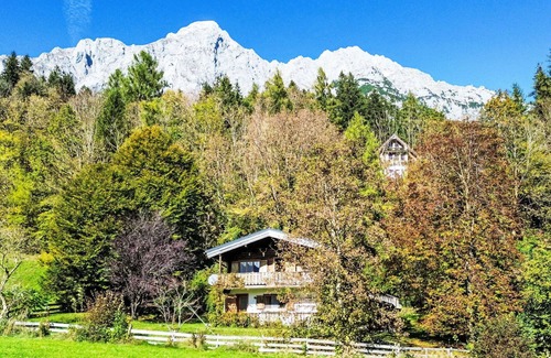 Sankt Martin am Grimming House | Beautiful private villa for 4 guests with TV, patio and panoramic view