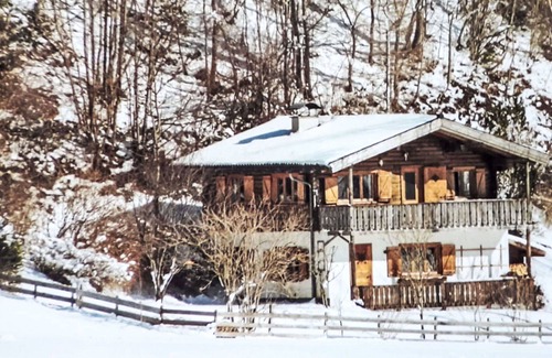 Sankt Martin am Grimming House | Beautiful private villa for 4 guests with TV, patio and panoramic view