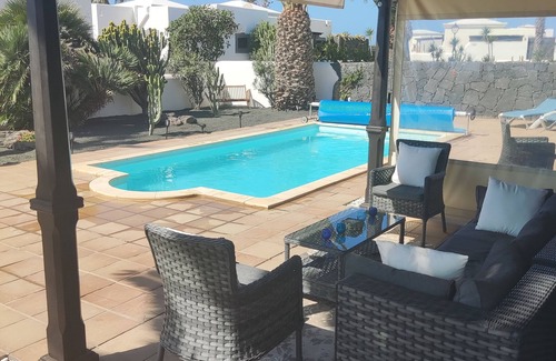 Montana Roja Villa | Beautiful private 2 bed villa with own pool in quiet location