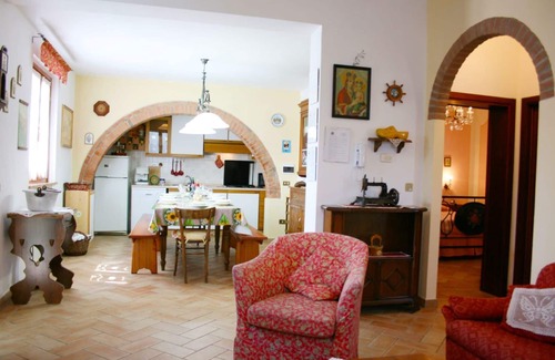 Montepulciano Villa | Beautiful private villa for 9 guests with private pool and TV