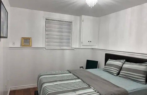 Saint John House | Beautiful Private Room Ace on the East Side