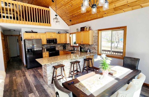 Tainter Lake Ski Chalet | Beautiful private Tainter Lake Retreat in Western WI. Sleeps 10