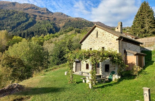 Acquarossa House | Beautiful private villa for 4 people with WIFI and patio