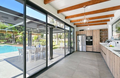 Campo Internacional Maspalomas Villa | Beautiful private villa for 10 people with WIFI, A/C, private pool, TV and patio