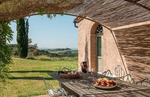 Camigliano Villa | Beautiful private villa for 14 guests with private pool, A/C, WIFI, TV and panoramic view
