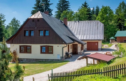 Harrachov House | Beautiful private villa for 28 people with WIFI, TV, patio and panoramic view