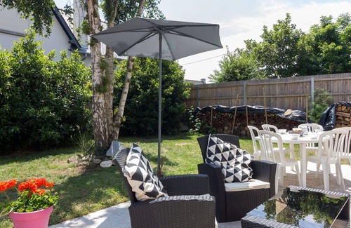 Saint-Lunaire House | Beautiful private villa for 8 guests with WIFI, TV, terrace, pets allowed and parking