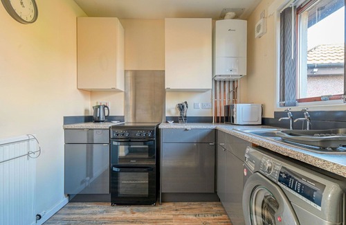 Marybank House | Beautiful private villa for 4 guests with WIFI, TV and patio