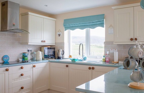 Bornesketaig House | Beautiful private villa for 6 people with WIFI, TV and terrace