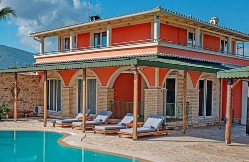 Porto Koukla Villa | Beautiful private villa with WIFI, hot tub, A/C, private pool, TV, terrace, panoramic view, parking
