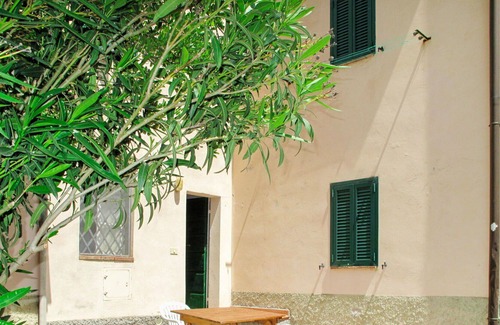 Scansano House | Beautiful private villa for 3 guests with patio