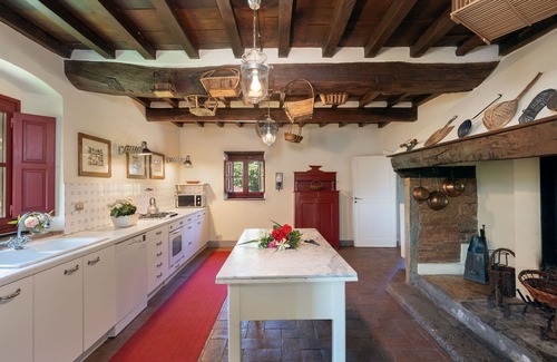 Vicchio Villa | Beautiful private villa with private pool, WIFI, TV, patio, pets allowed and panoramic view