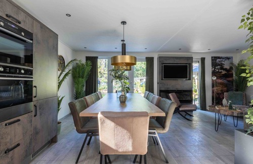 Bosgebied Hoenderloo House | Beautiful private villa for 10 guests with pool, WIFI, TV and terrace