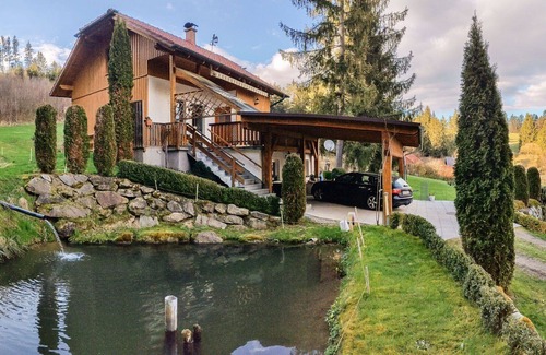 Berg bei Rohrbach House | Beautiful private villa with hot tub, WIFI, TV, terrace, pets allowed, panoramic view and parking