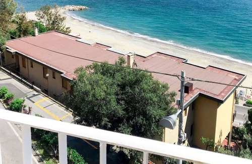 Torre del Mare House | Beautiful private villa for 7 people with WIFI, TV, terrace, pets allowed and parking