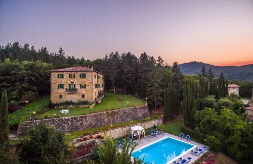 Ripoli Villa | Beautiful private villa with hot tub, WIFI, private pool, A/C, TV, patio, panoramic view and par.