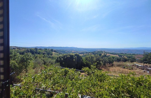 Scansano House | Beautiful private villa with hot tub, WIFI, TV, terrace, pets allowed and panoramic view