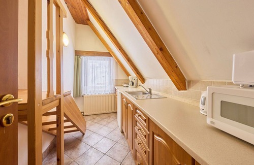 Svoboda nad Upou Villa | Beautiful private villa for 15 people with WIFI, TV, patio, pets allowed and parking