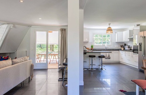 Magescq Villa | Beautiful private villa for 8 people with private pool, WIFI, A/C, TV and terrace