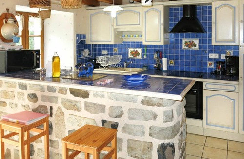 Chamalieres-sur-Loire House | Beautiful private villa for 6 guests with WIFI, TV, terrace, pets allowed and parking