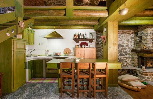 Dazio House | Beautiful private villa for 4 people with hot tub, WIFI, terrace and pets allowed