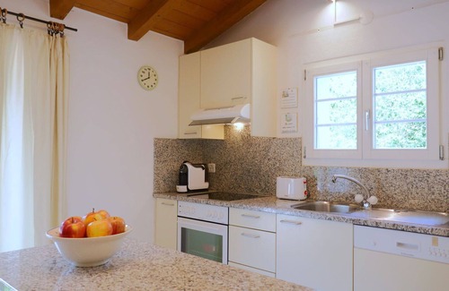 Blenio House | Beautiful private villa for 5 people with WIFI, TV, patio, pets allowed and panoramic view
