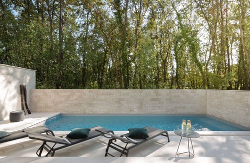 Krizine Villa | Beautiful private villa for 20 guests with A/C, WIFI, private pool, TV and terrace