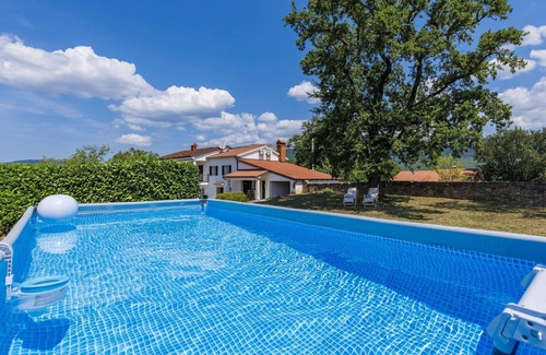 Buzet House | Beautiful private villa with A/C, WIFI, private pool, TV, terrace, pets allowed and panoramic view