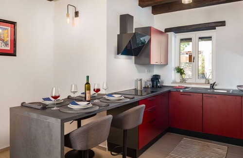 Mofardini House | Beautiful private villa with private pool, A/C, WIFI, TV, terrace, pets allowed and panoramic view