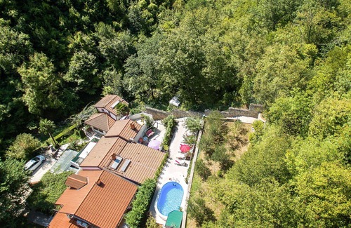 Medveja House | Beautiful private villa for 5 guests with A/C, pool, WIFI, TV and terrace