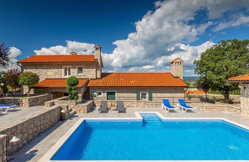 Krsan House | Beautiful private villa for 10 people with private pool, A/C, hot tub, WIFI, TV and terrace